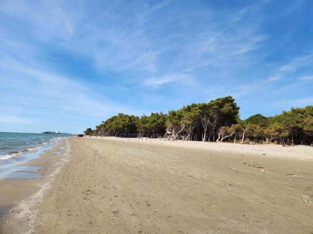 Vila Topi Vlorë Exteriör bild