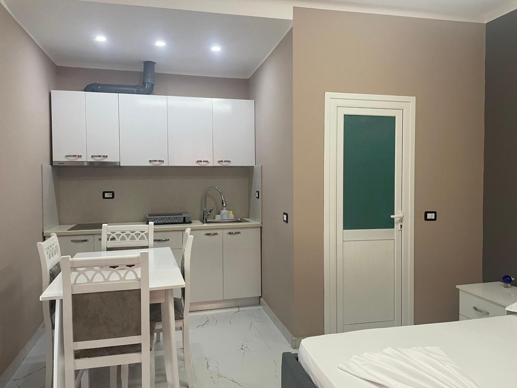 Vila Topi Vlorë Exteriör bild