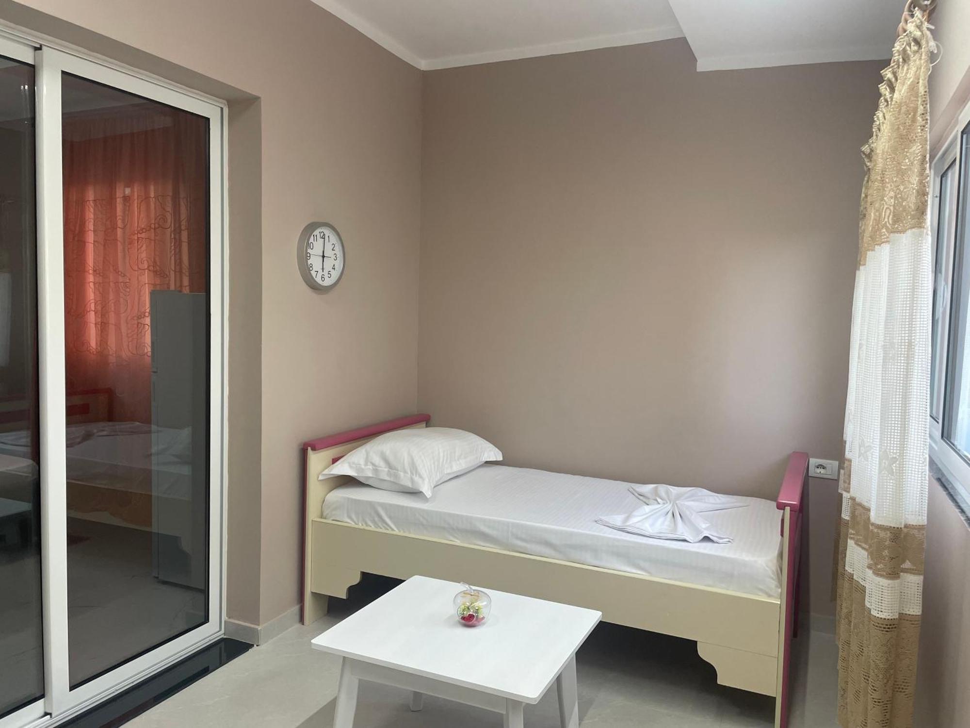 Vila Topi Vlorë Exteriör bild